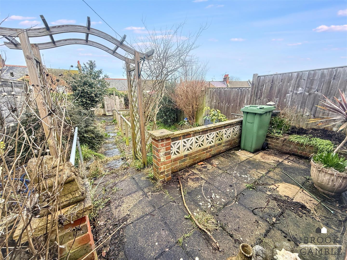 2 Bedroom House - End Terrace. Bradford Street in Eastbourne,  7